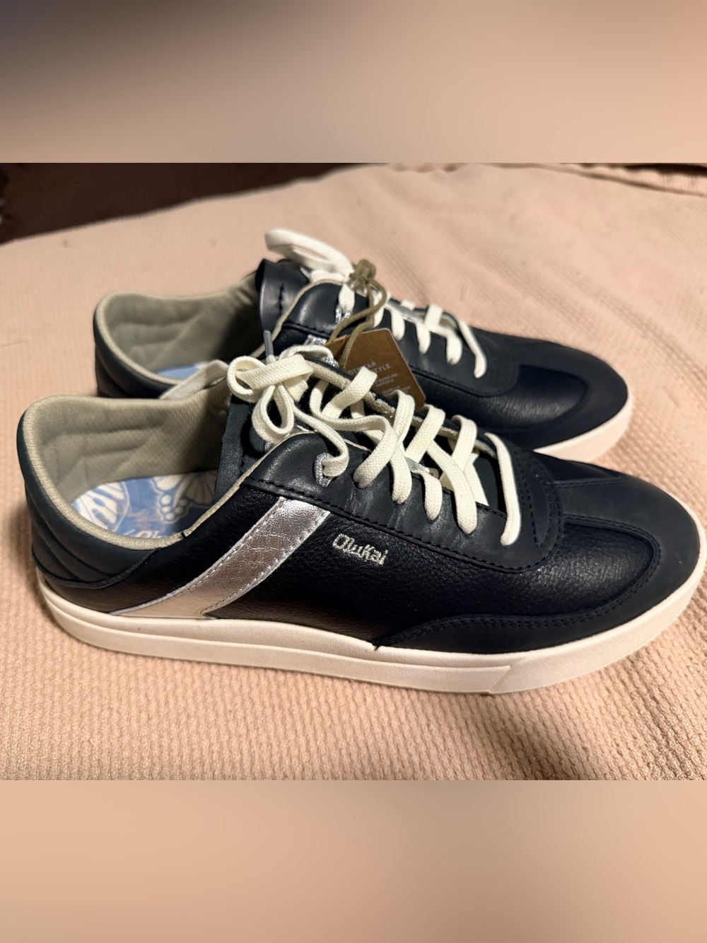 NWT OluKai Ha’upu Black & White Sneakers and Silver Stripe